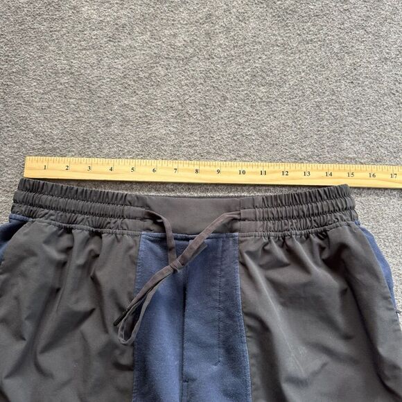 Lululemon Shorts Mens Large City Commute Sweat French Terry Black Blue Run Gym - Picture 7 of 8
